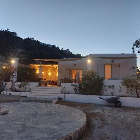 Tranquil Villa With Sea View In Ammopi Karpathos อาโมปี ภายนอก รูปภาพ