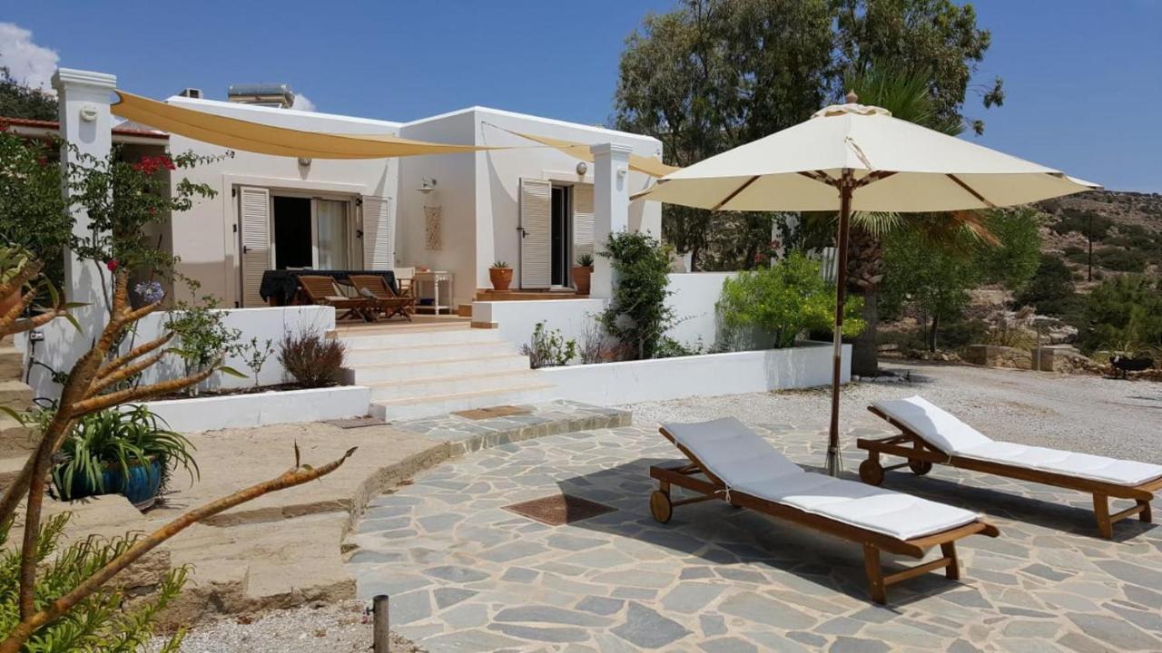 Tranquil Villa With Sea View In Ammopi Karpathos อาโมปี ภายนอก รูปภาพ